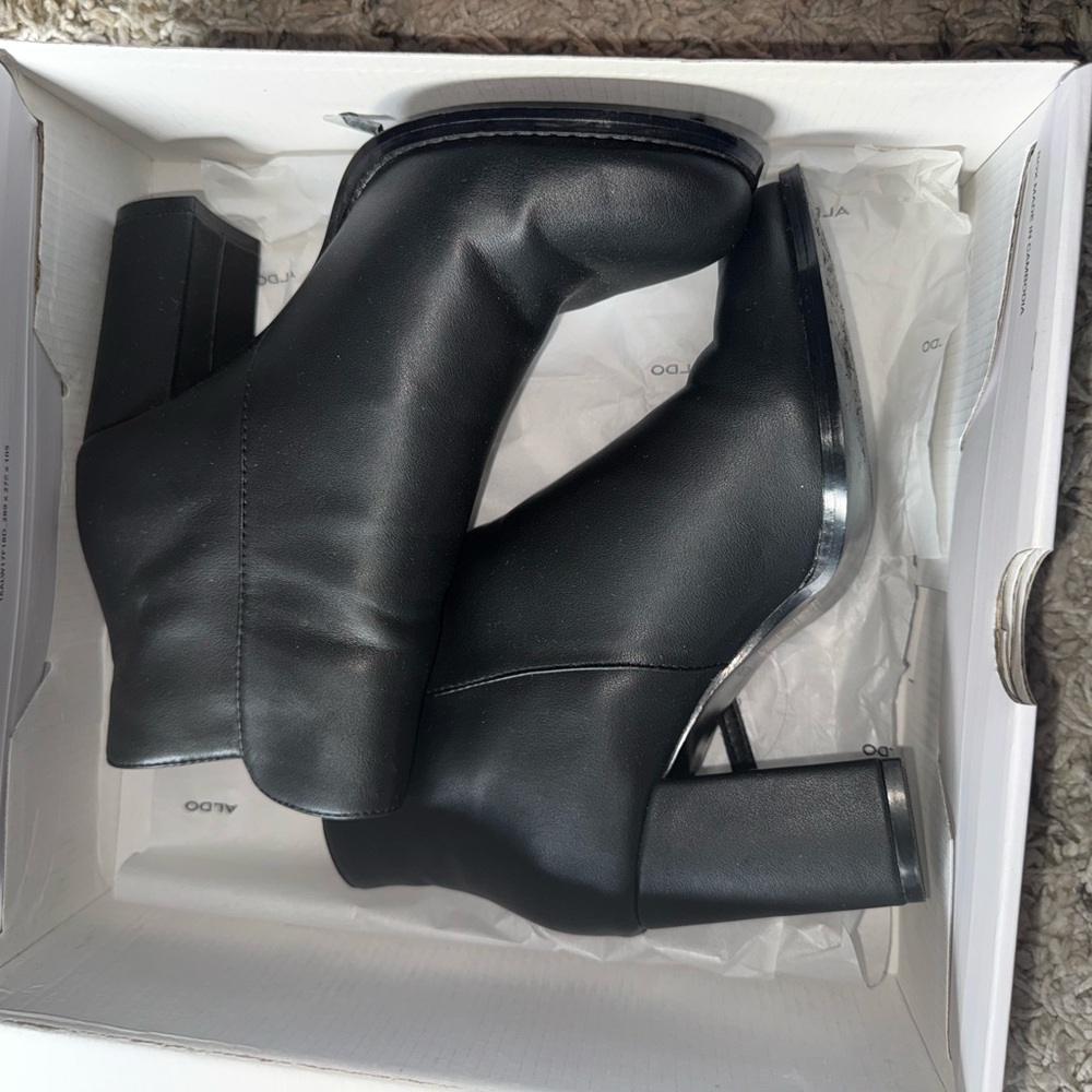 Aldo Black Heeled Boots Sleek and Stylish